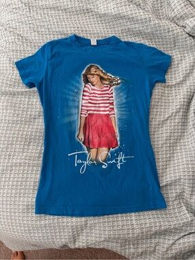 AUTHENTIC Taylor Swift 2011 Speak Now World Tour Women’s T-Shirt